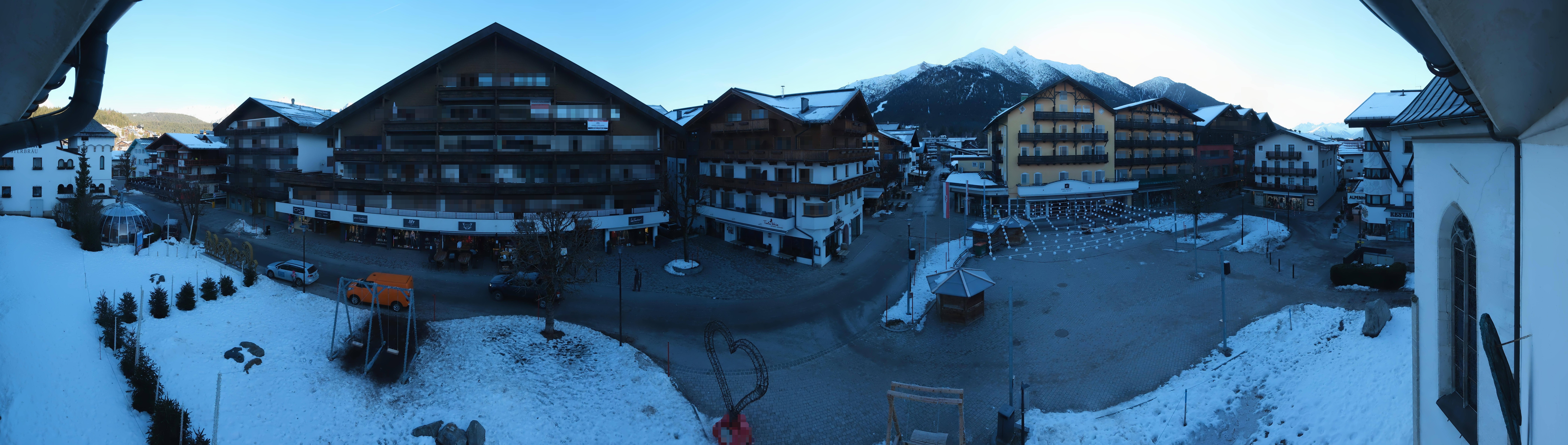 Archiv Foto Webcam Dorfplatz, Seefeld in Tirol