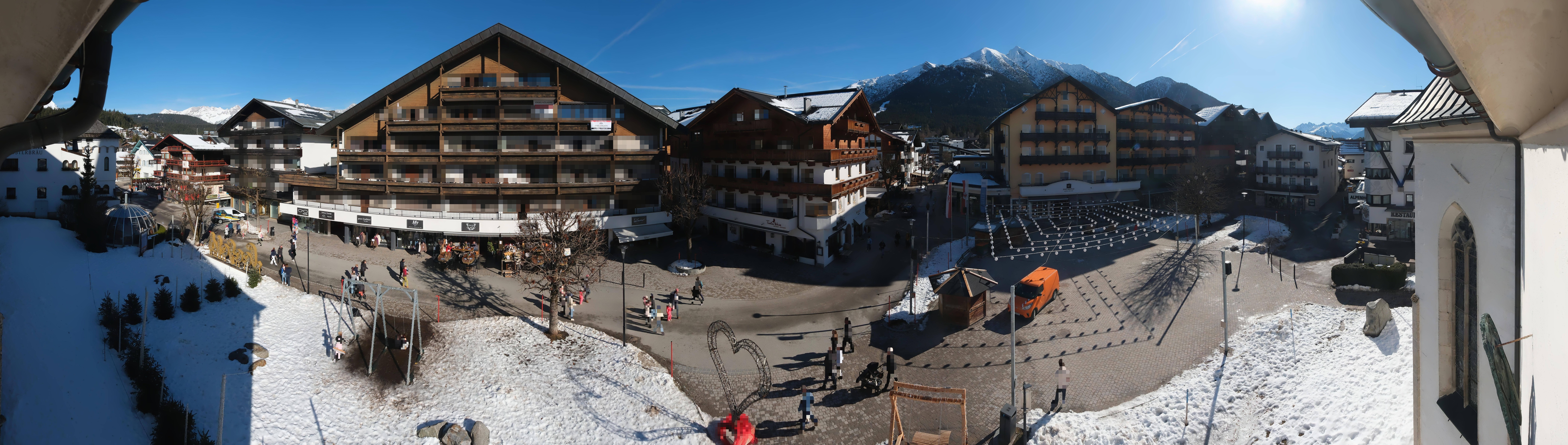 Archiv Foto Webcam Dorfplatz, Seefeld in Tirol