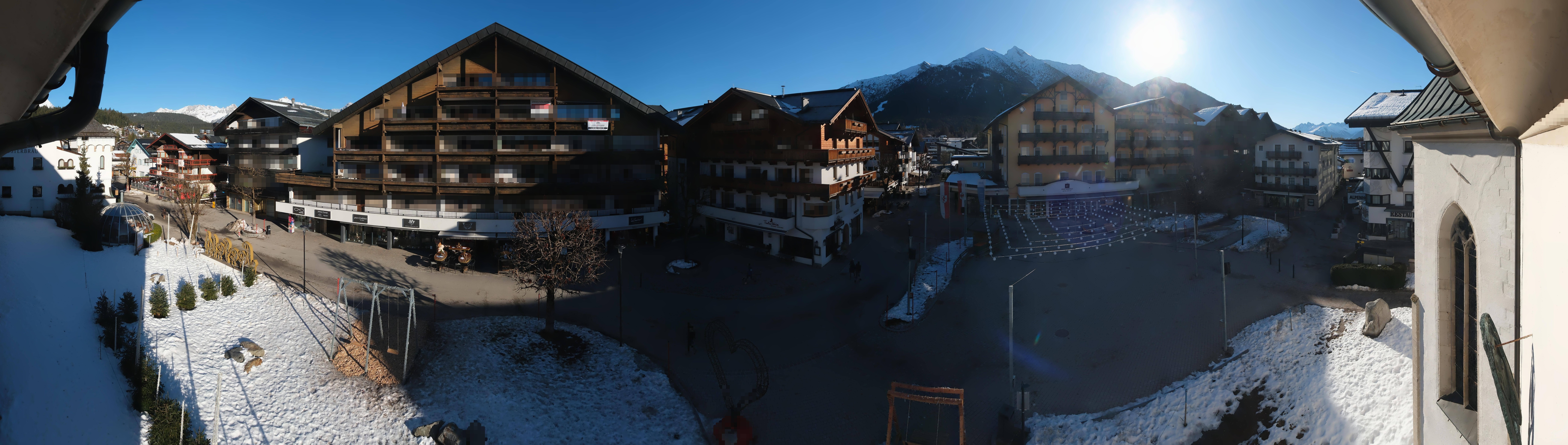 Archiv Foto Webcam Dorfplatz, Seefeld in Tirol