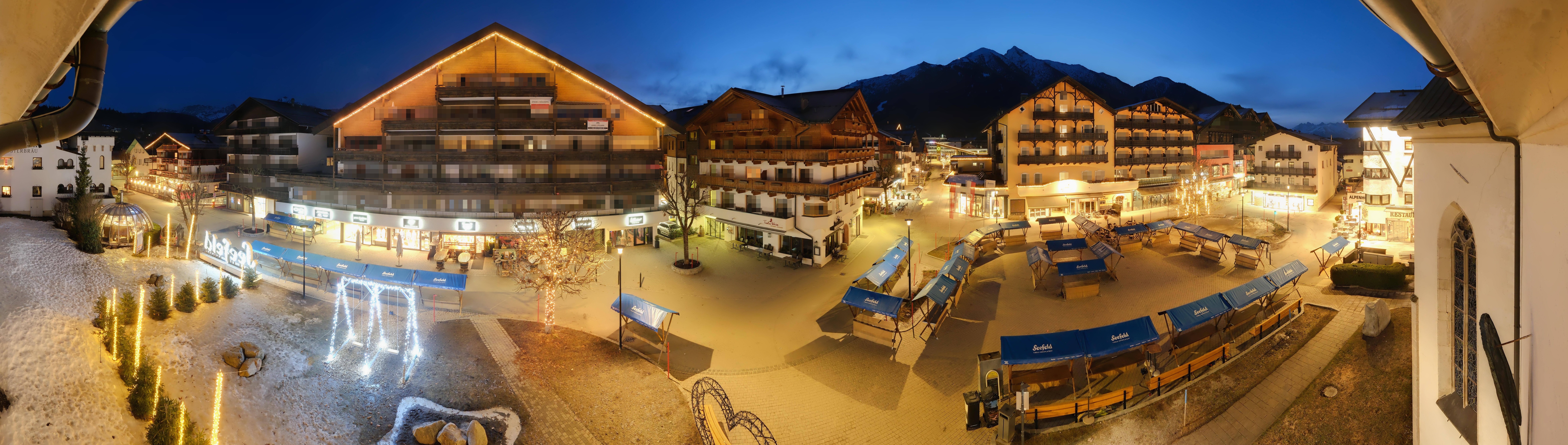 Archiv Foto Webcam Dorfplatz, Seefeld in Tirol