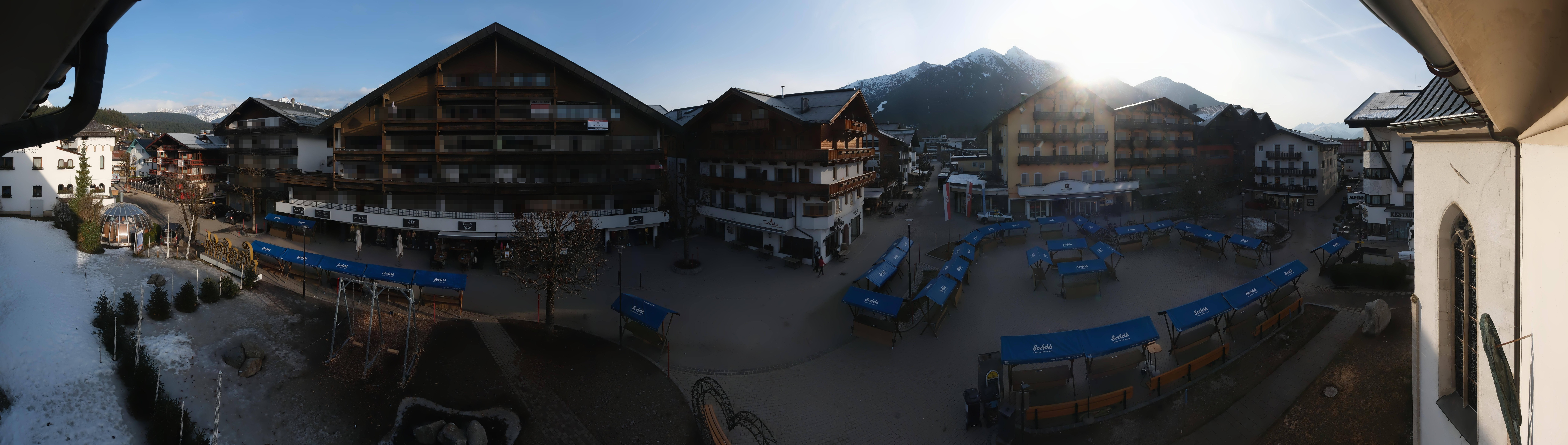 Archiv Foto Webcam Dorfplatz, Seefeld in Tirol