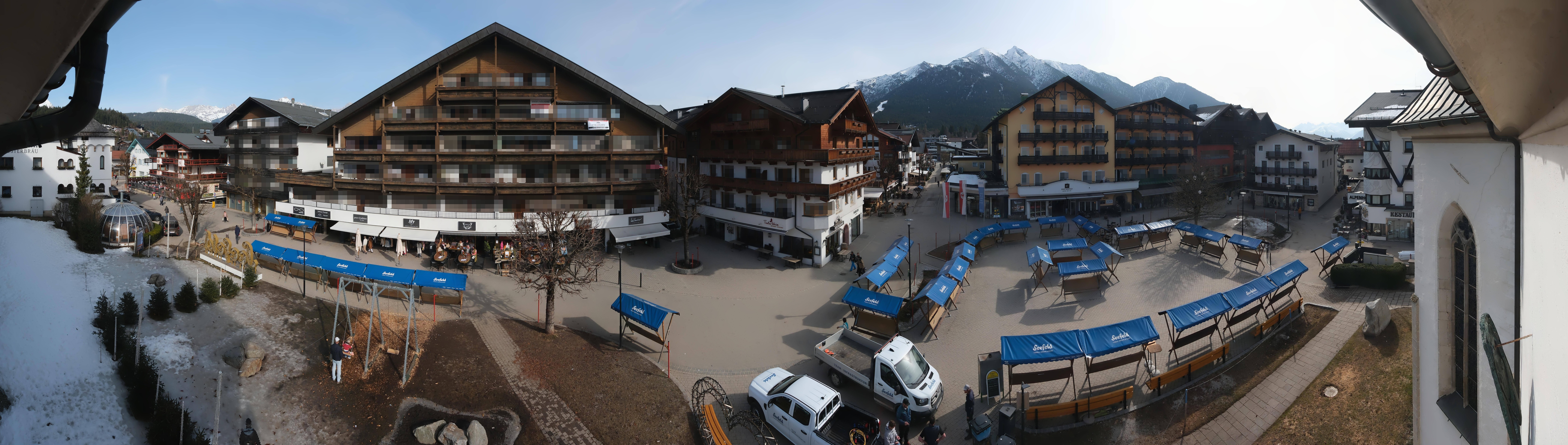 Archiv Foto Webcam Dorfplatz, Seefeld in Tirol