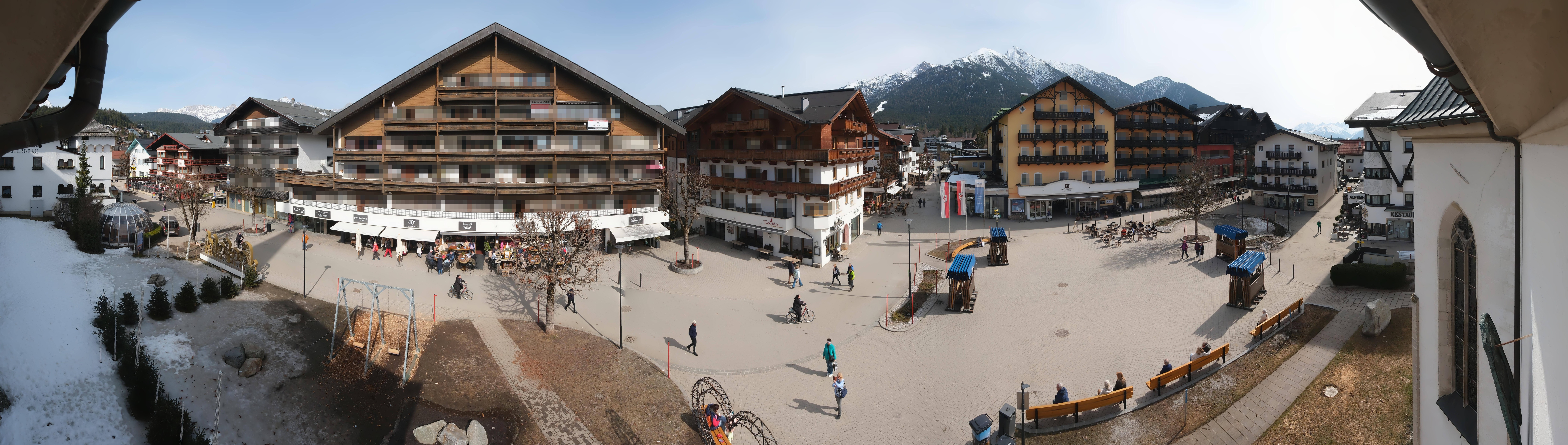 Archiv Foto Webcam Dorfplatz, Seefeld in Tirol