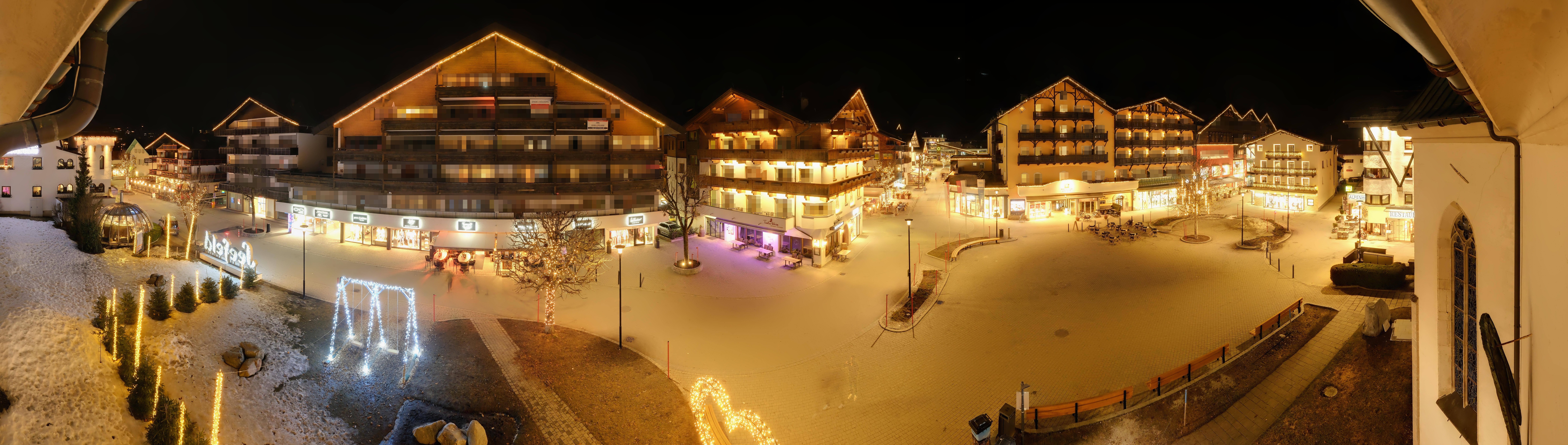 Archiv Foto Webcam Dorfplatz, Seefeld in Tirol