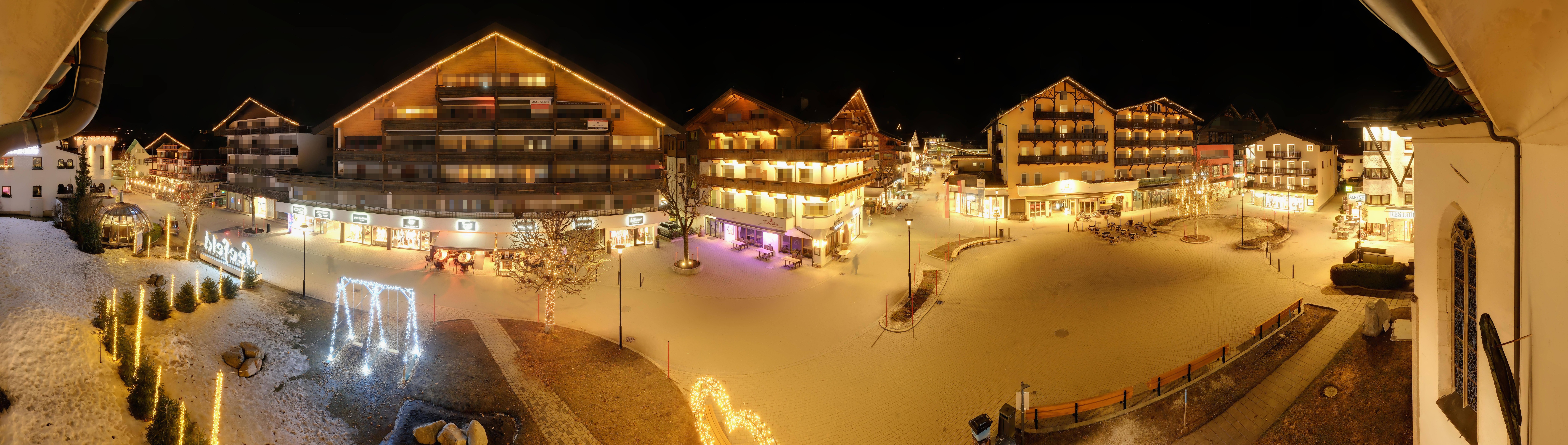 Archiv Foto Webcam Dorfplatz, Seefeld in Tirol