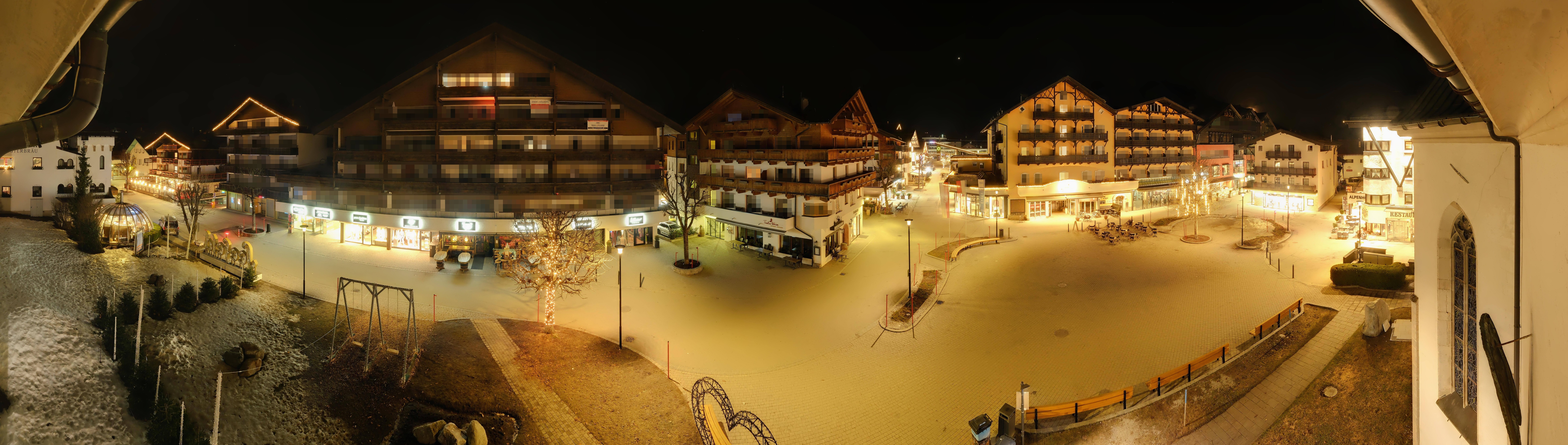 Archiv Foto Webcam Dorfplatz, Seefeld in Tirol