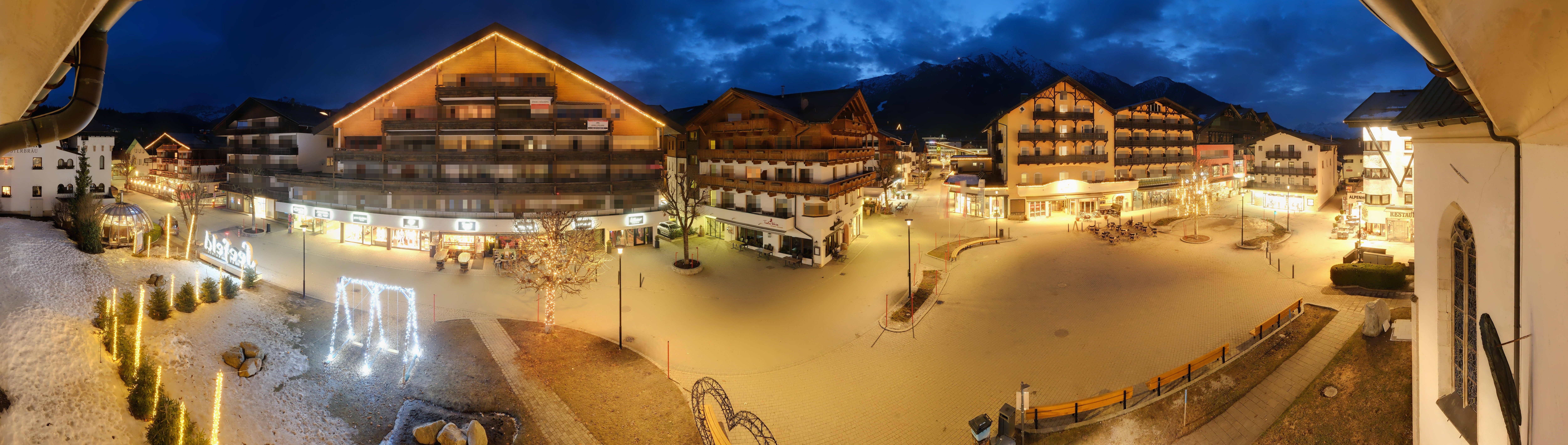 Archiv Foto Webcam Dorfplatz, Seefeld in Tirol