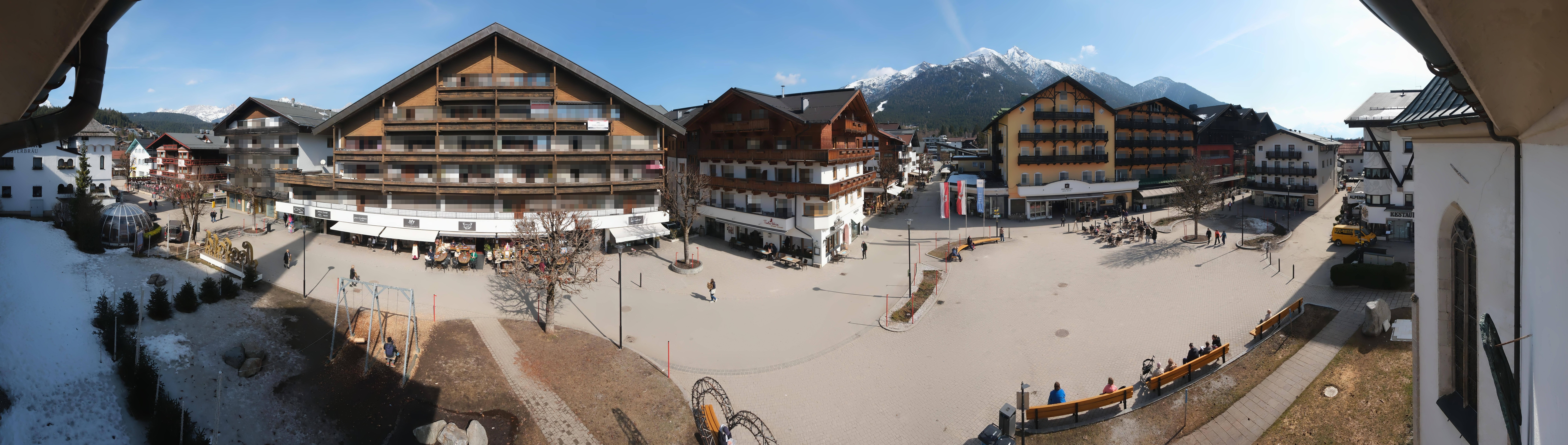 Archiv Foto Webcam Dorfplatz, Seefeld in Tirol