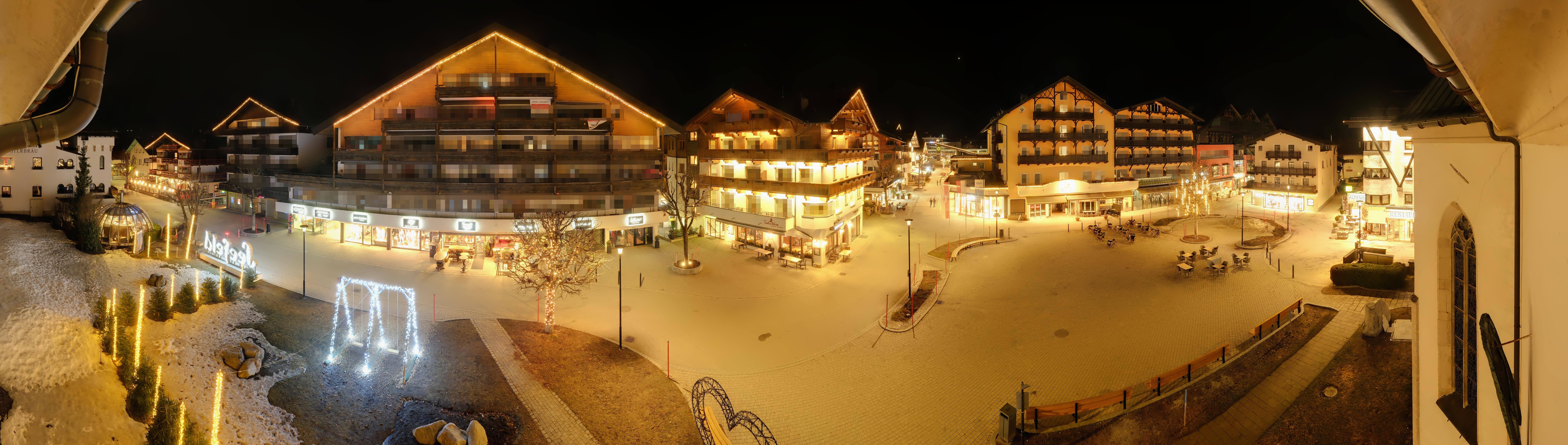 Archiv Foto Webcam Dorfplatz, Seefeld in Tirol
