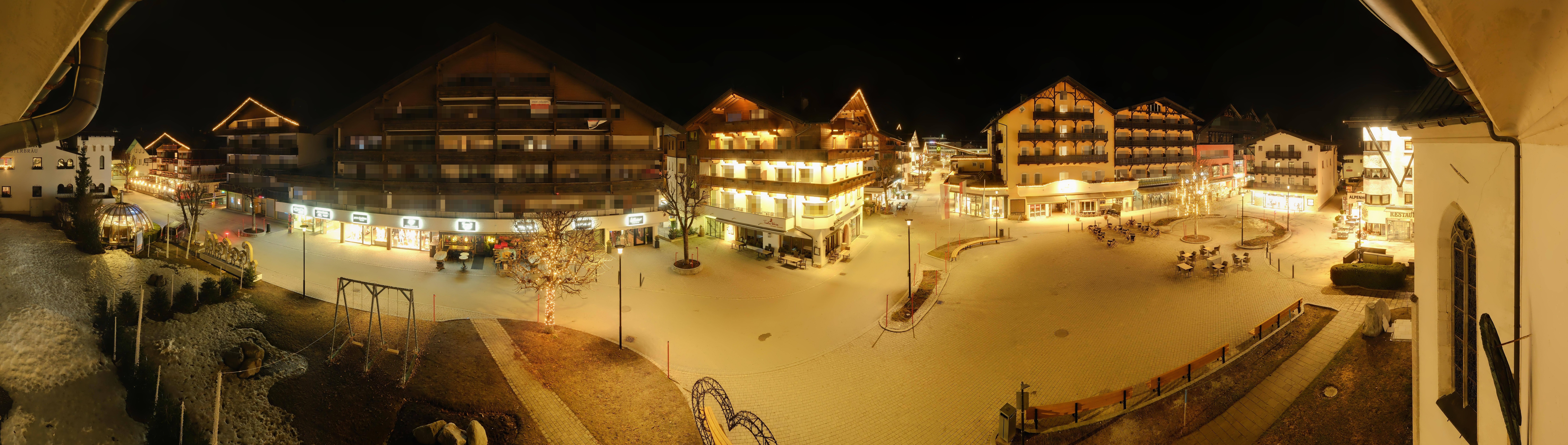 Archiv Foto Webcam Dorfplatz, Seefeld in Tirol