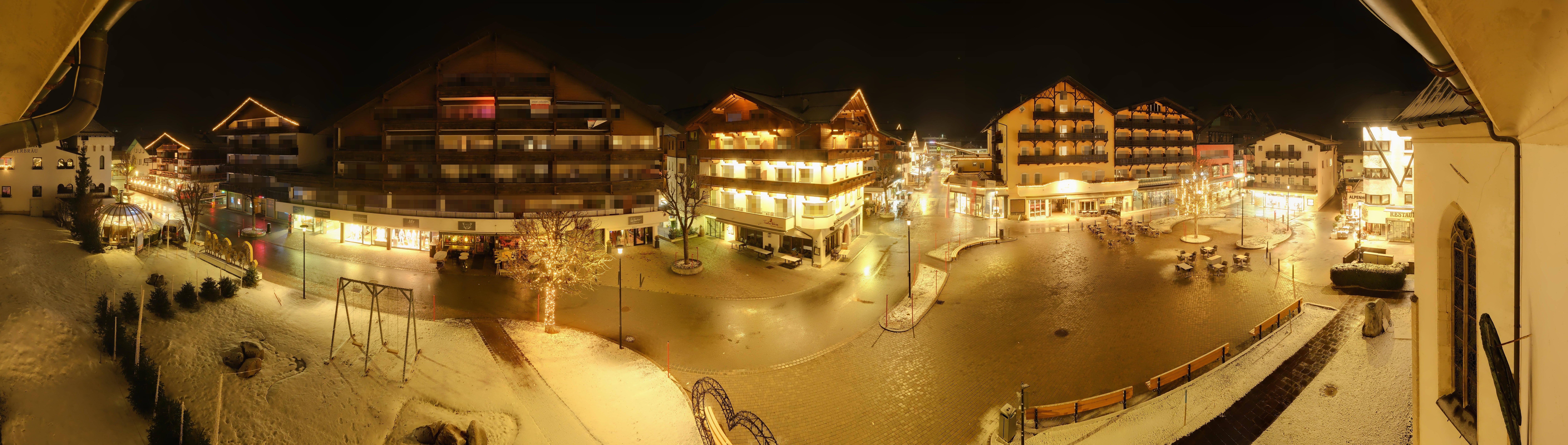 Archiv Foto Webcam Dorfplatz, Seefeld in Tirol