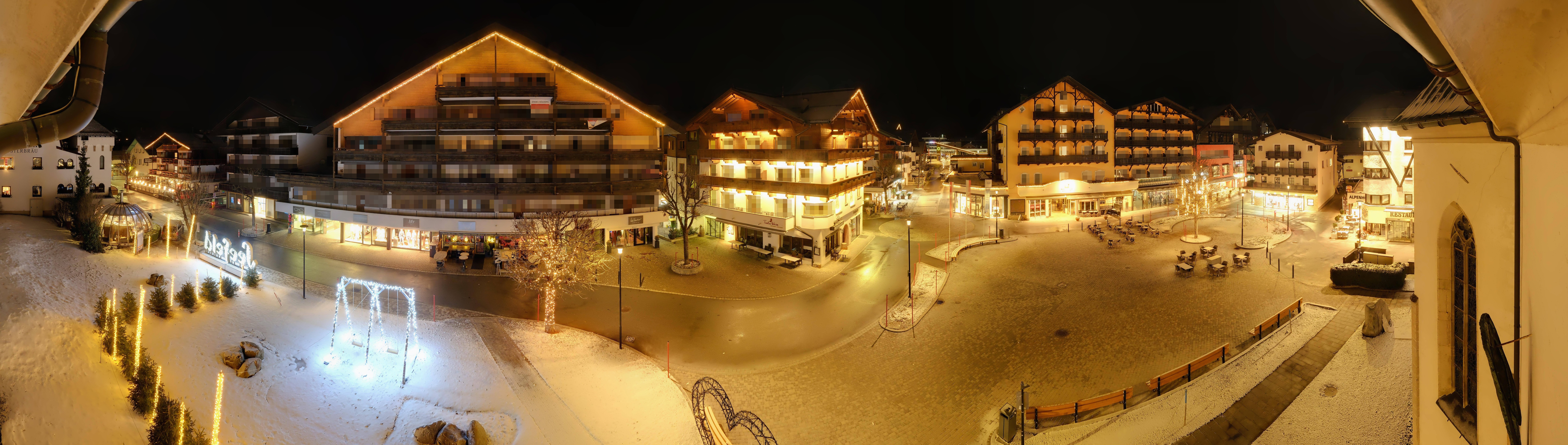 Archiv Foto Webcam Dorfplatz, Seefeld in Tirol