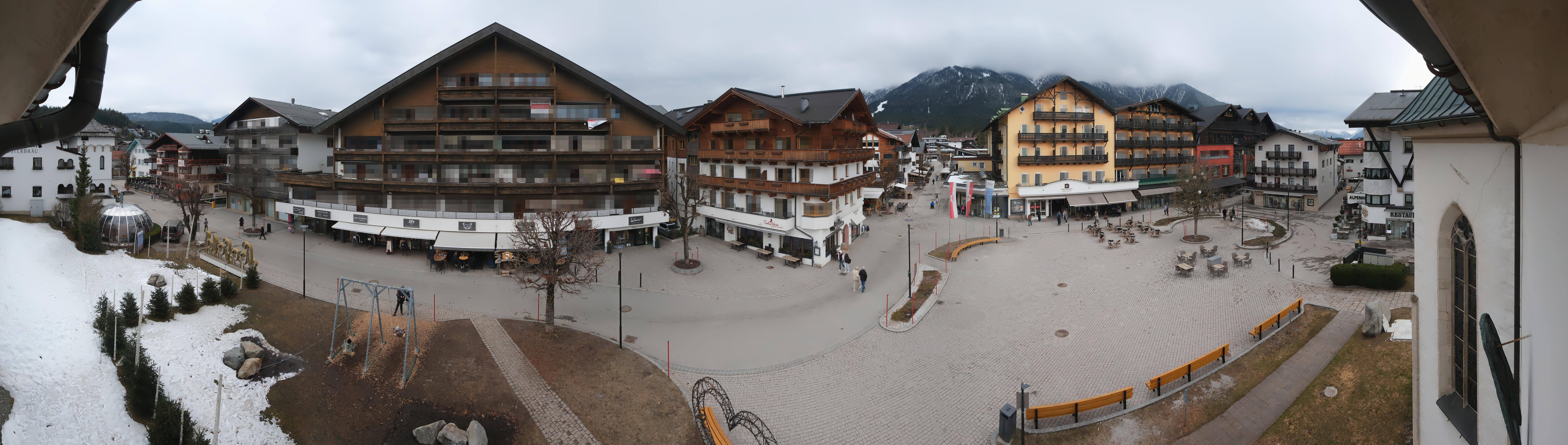 Archiv Foto Webcam Dorfplatz, Seefeld in Tirol