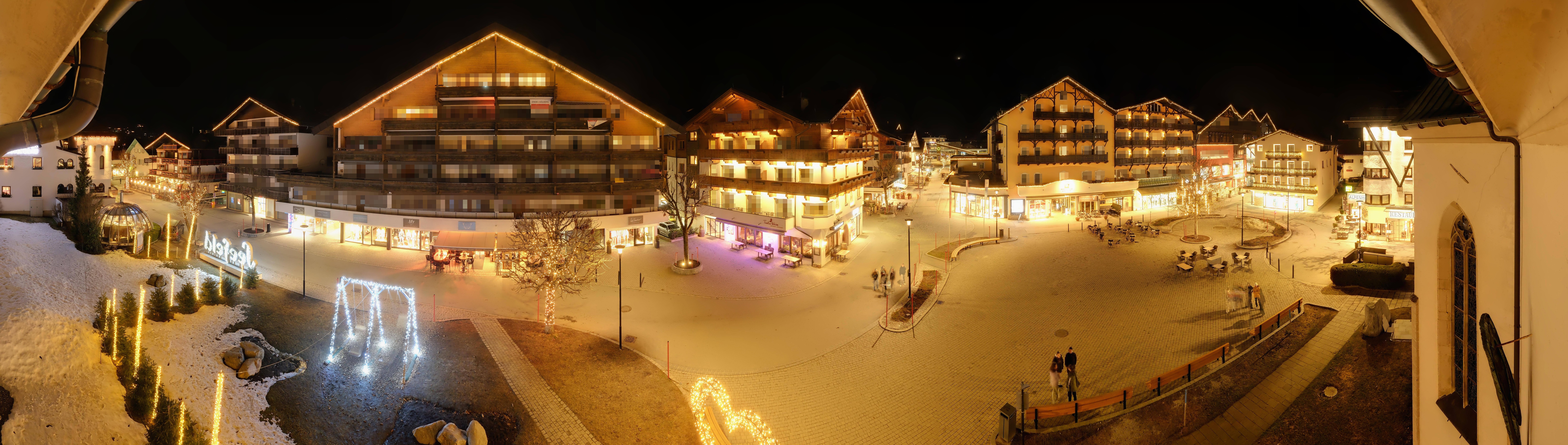 Archiv Foto Webcam Dorfplatz, Seefeld in Tirol