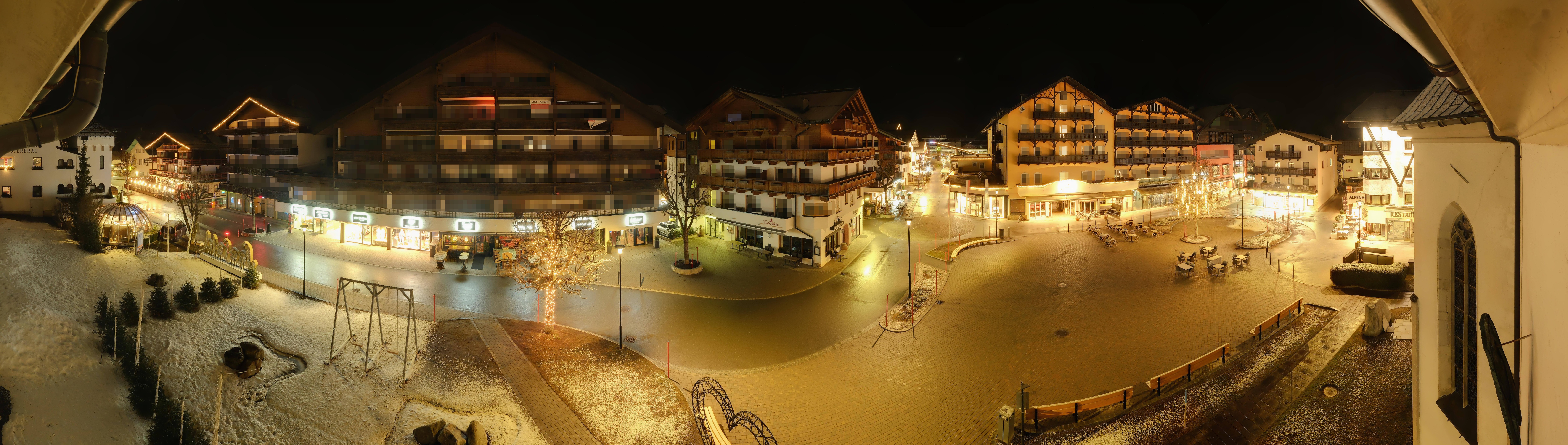 Archiv Foto Webcam Dorfplatz, Seefeld in Tirol