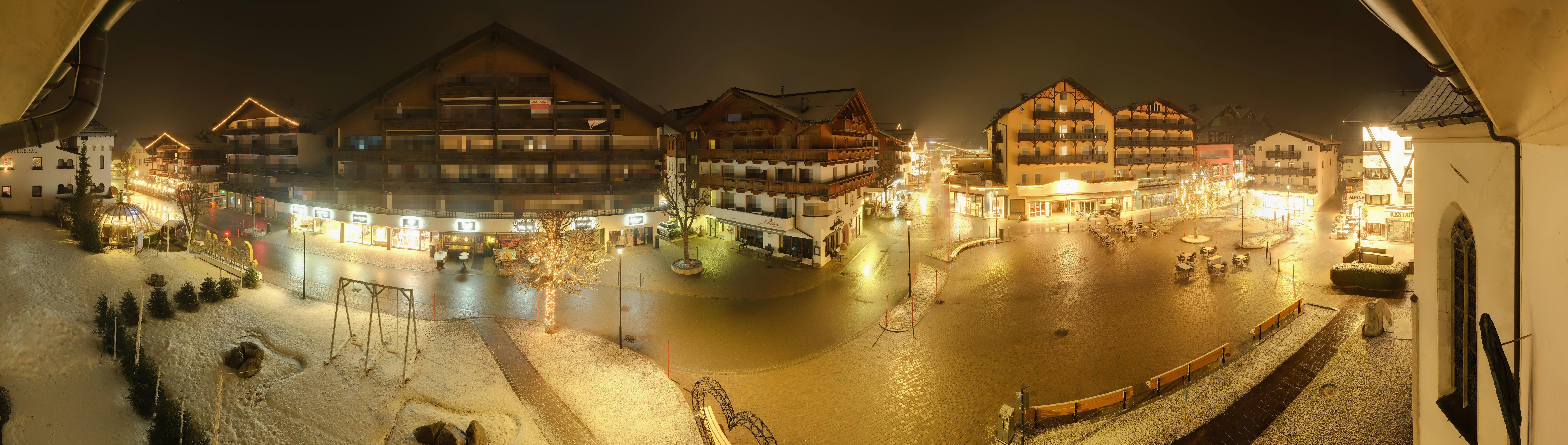 Archiv Foto Webcam Dorfplatz, Seefeld in Tirol