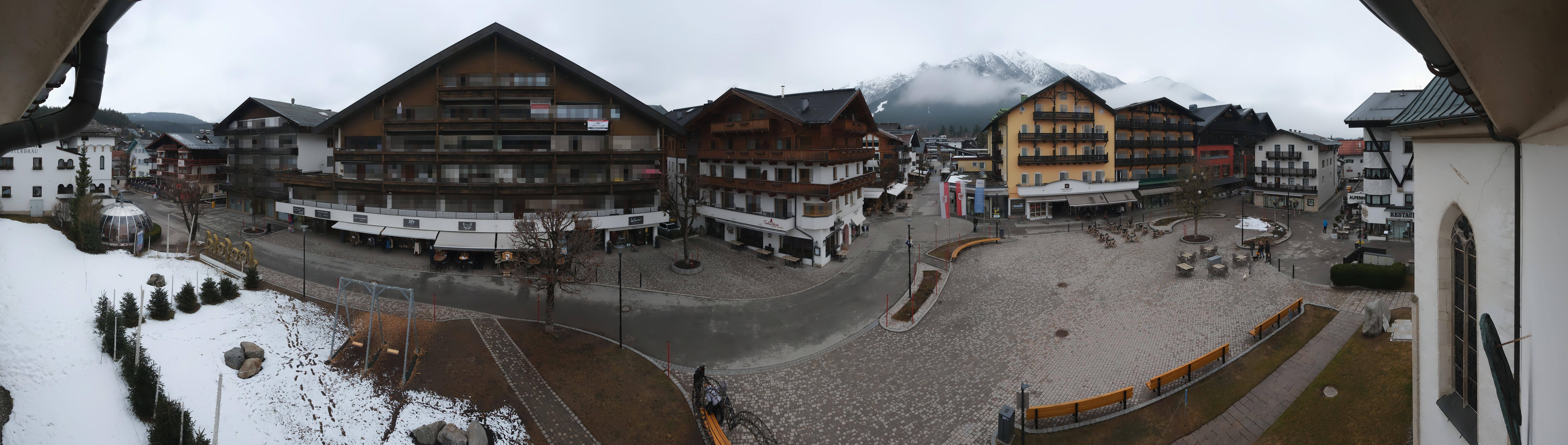 Archiv Foto Webcam Dorfplatz, Seefeld in Tirol