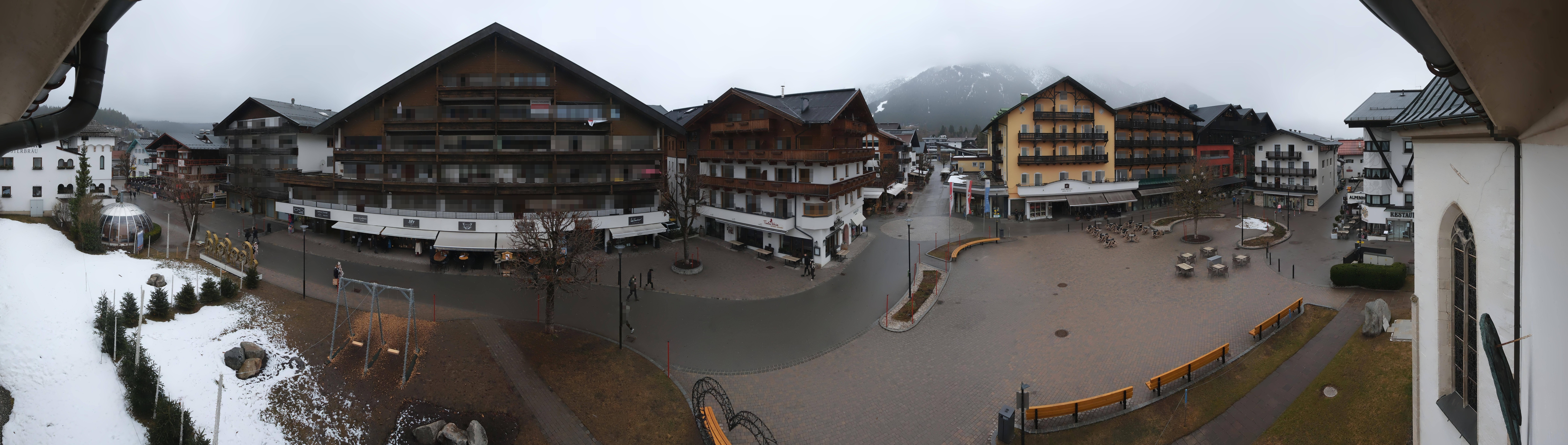 Archiv Foto Webcam Dorfplatz, Seefeld in Tirol