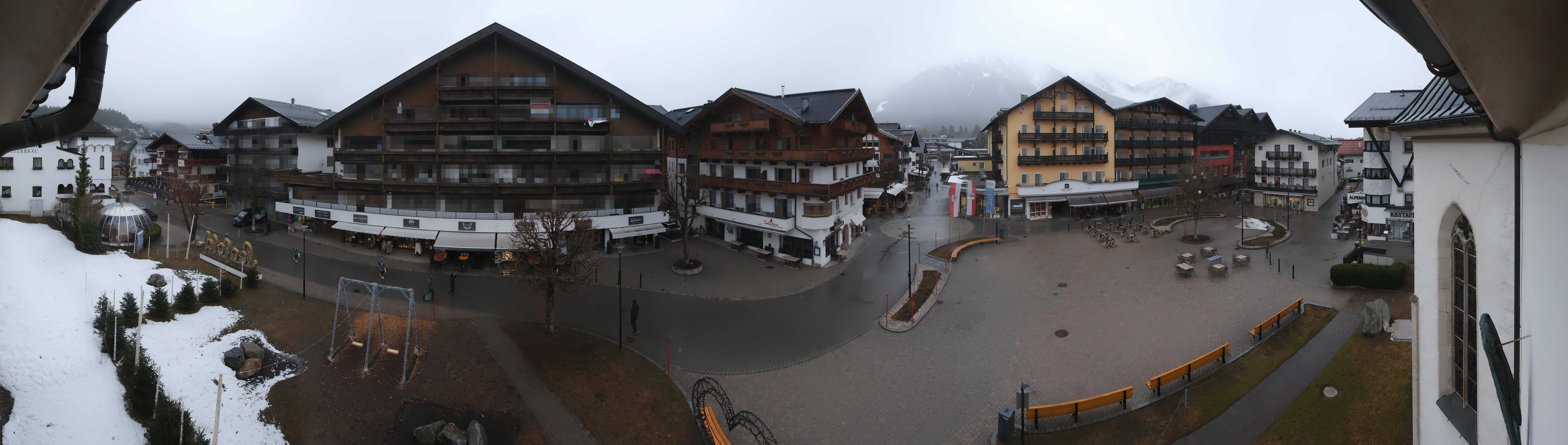 Archiv Foto Webcam Dorfplatz, Seefeld in Tirol