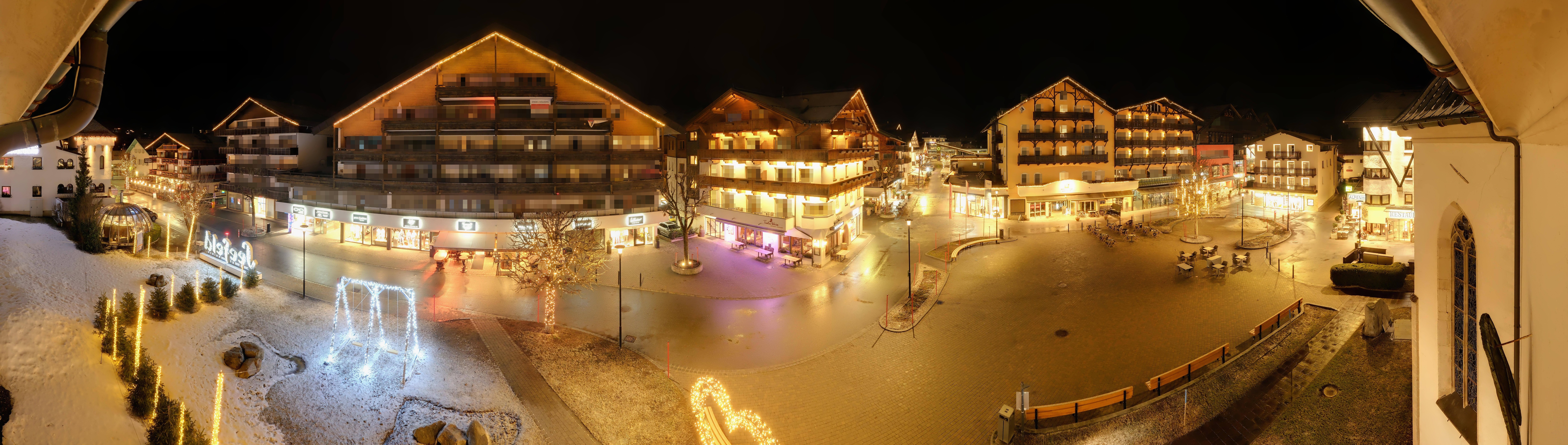 Archiv Foto Webcam Dorfplatz, Seefeld in Tirol