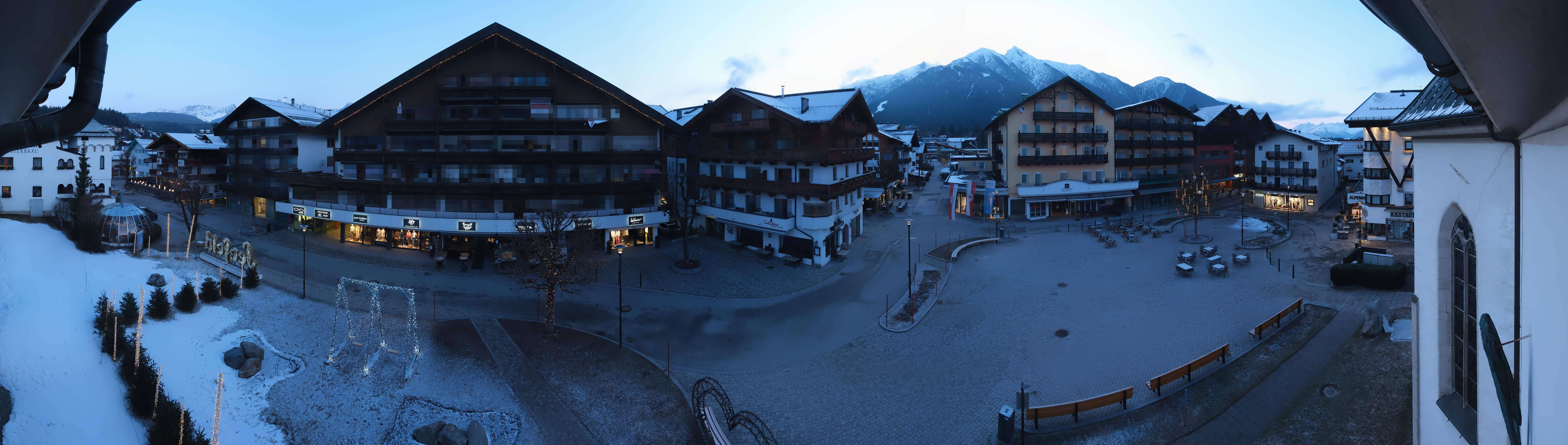 Archiv Foto Webcam Dorfplatz, Seefeld in Tirol