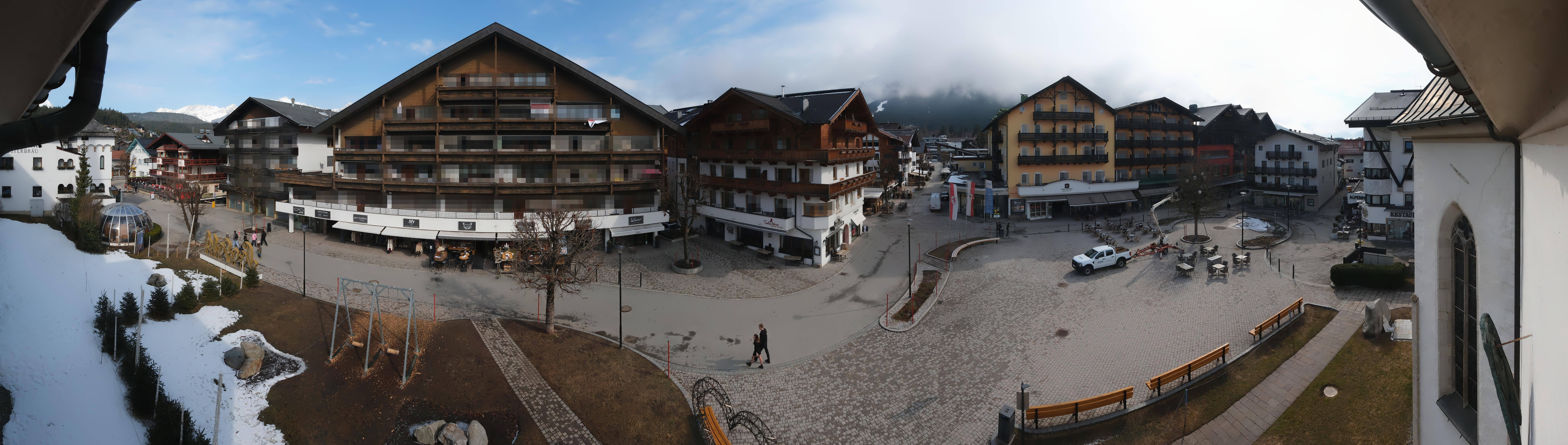 Archiv Foto Webcam Dorfplatz, Seefeld in Tirol
