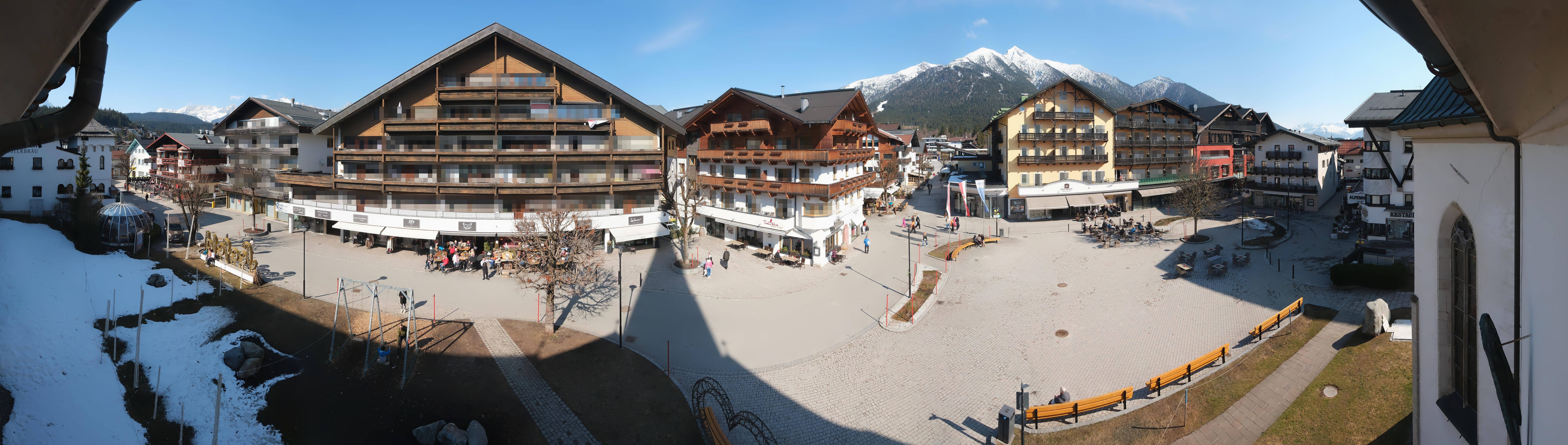 Archiv Foto Webcam Dorfplatz, Seefeld in Tirol