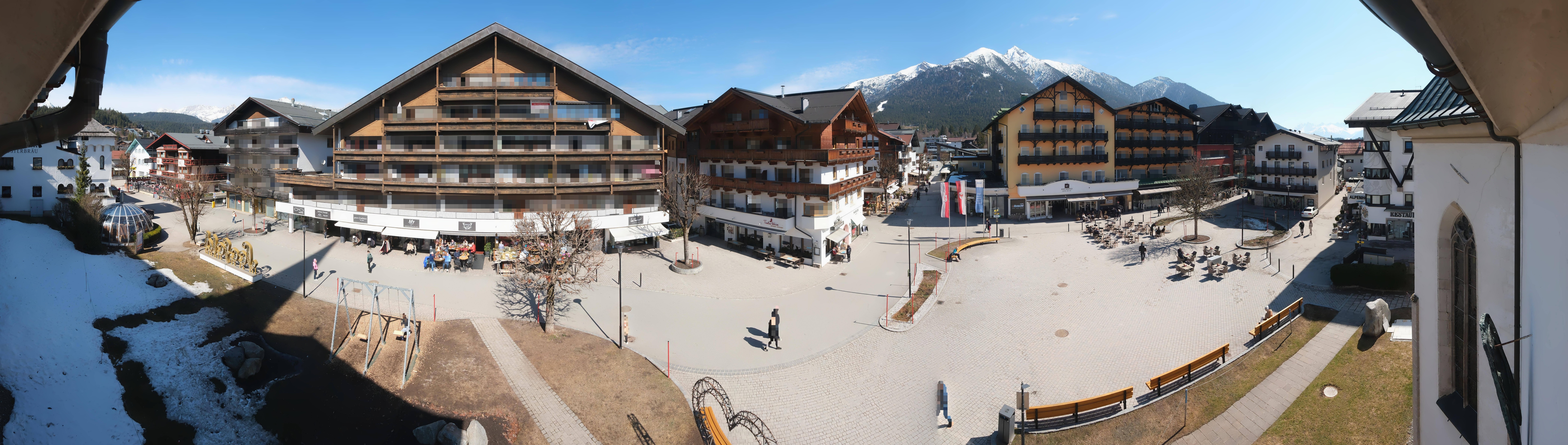Archiv Foto Webcam Dorfplatz, Seefeld in Tirol