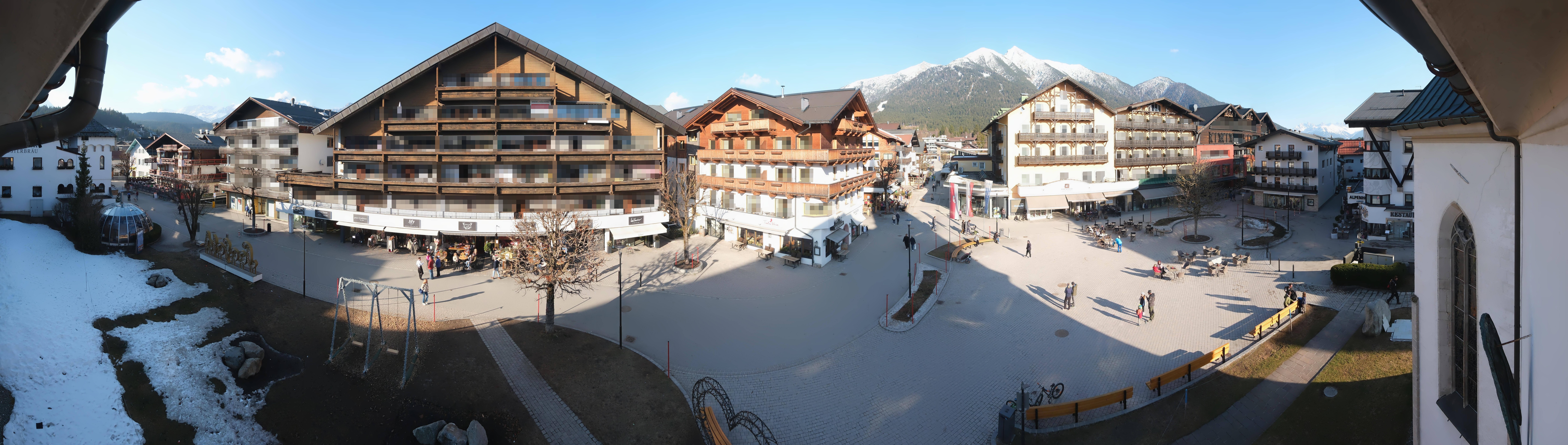 Archiv Foto Webcam Dorfplatz, Seefeld in Tirol