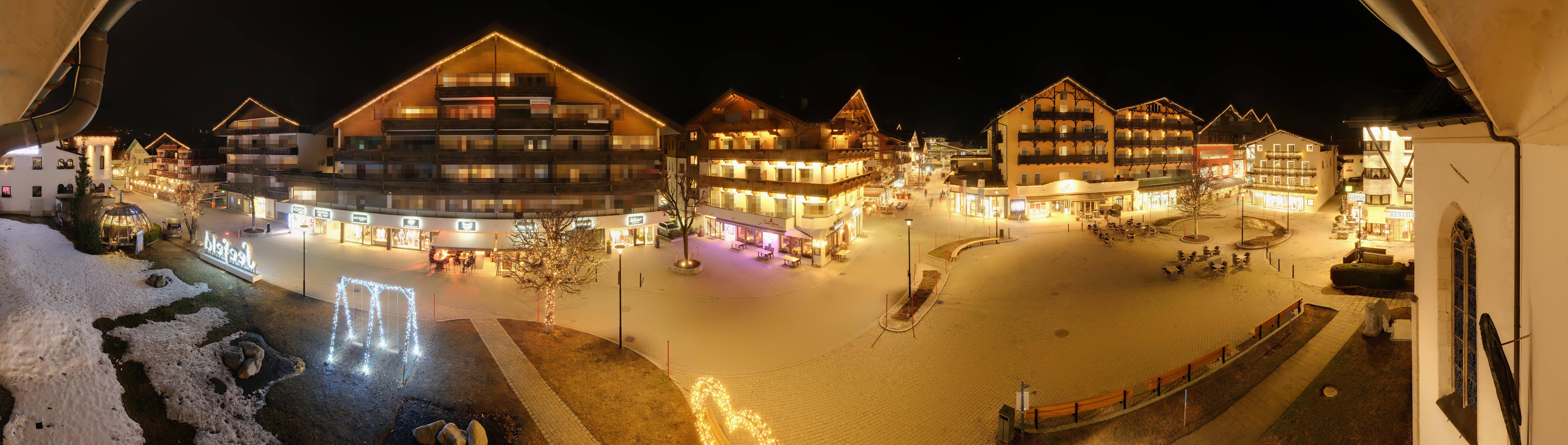 Archiv Foto Webcam Dorfplatz, Seefeld in Tirol
