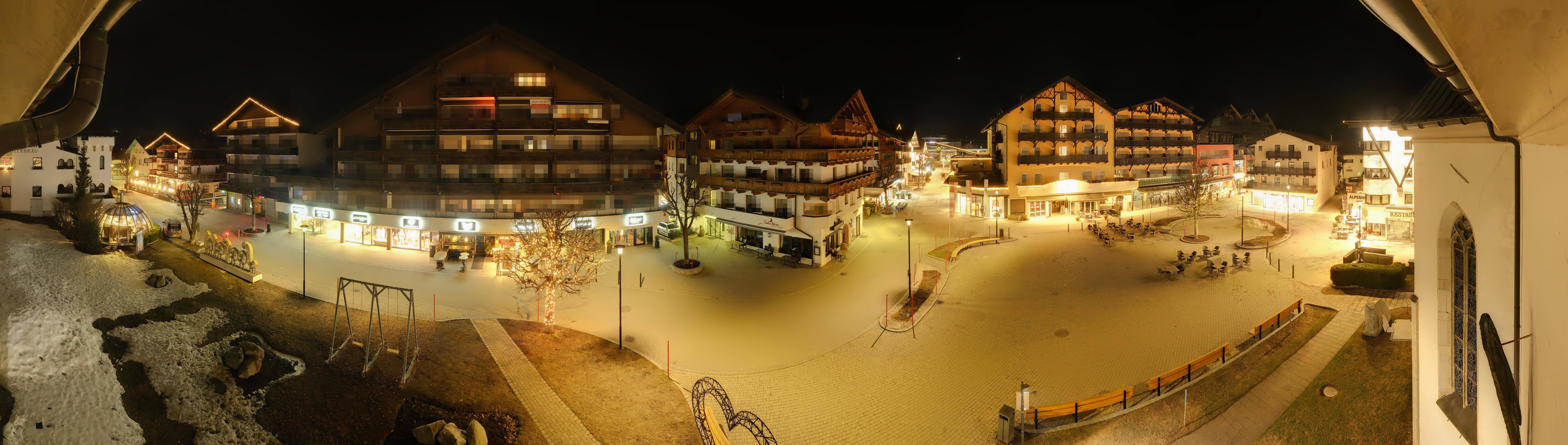 Archiv Foto Webcam Dorfplatz, Seefeld in Tirol