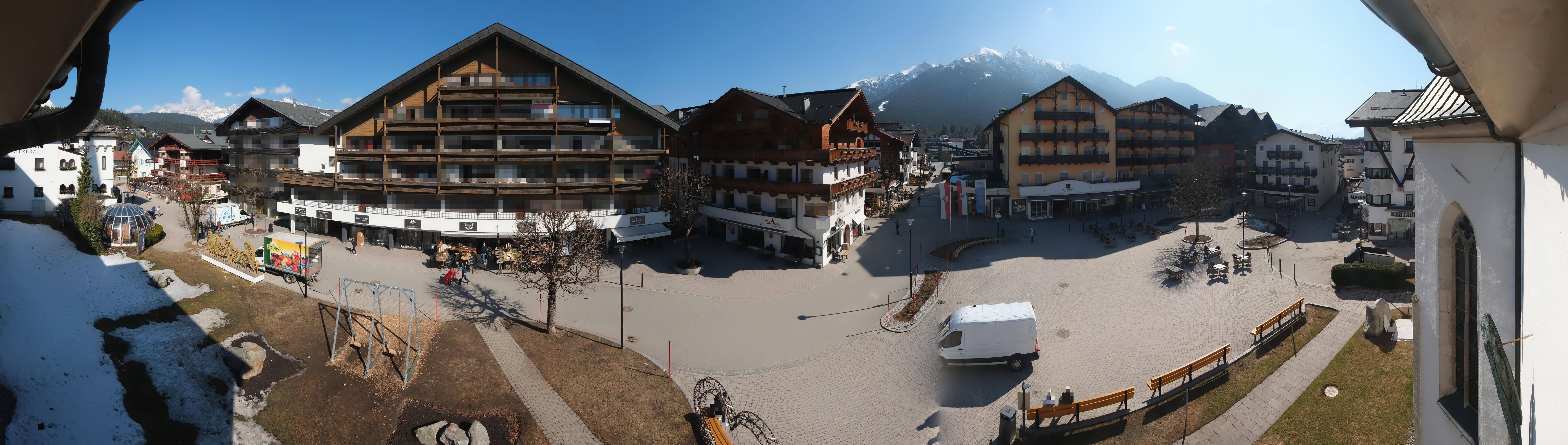 Archiv Foto Webcam Dorfplatz, Seefeld in Tirol