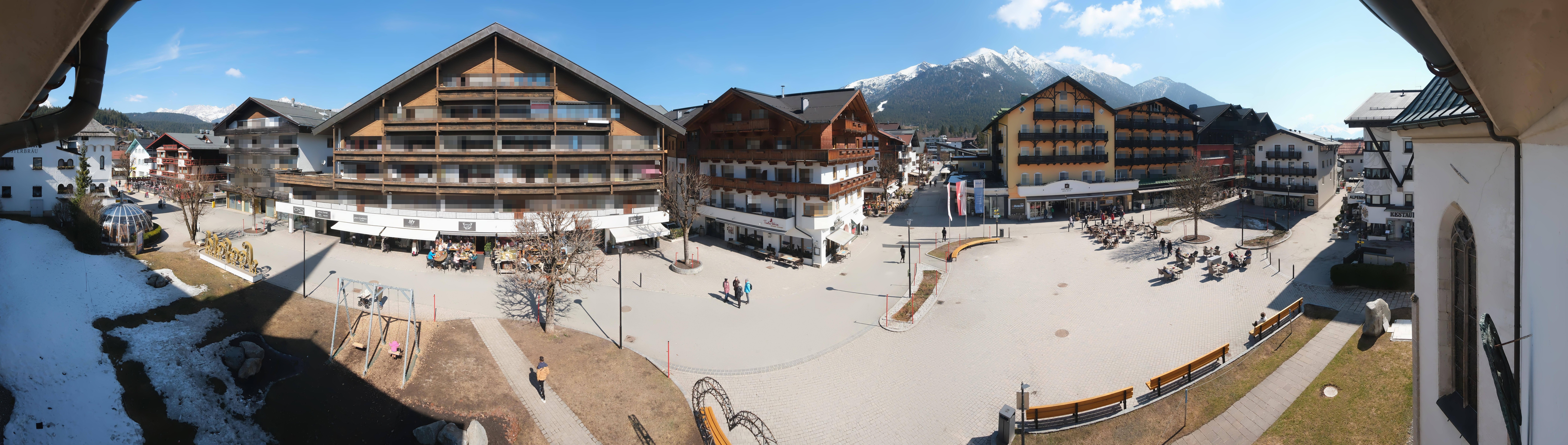 Archiv Foto Webcam Dorfplatz, Seefeld in Tirol