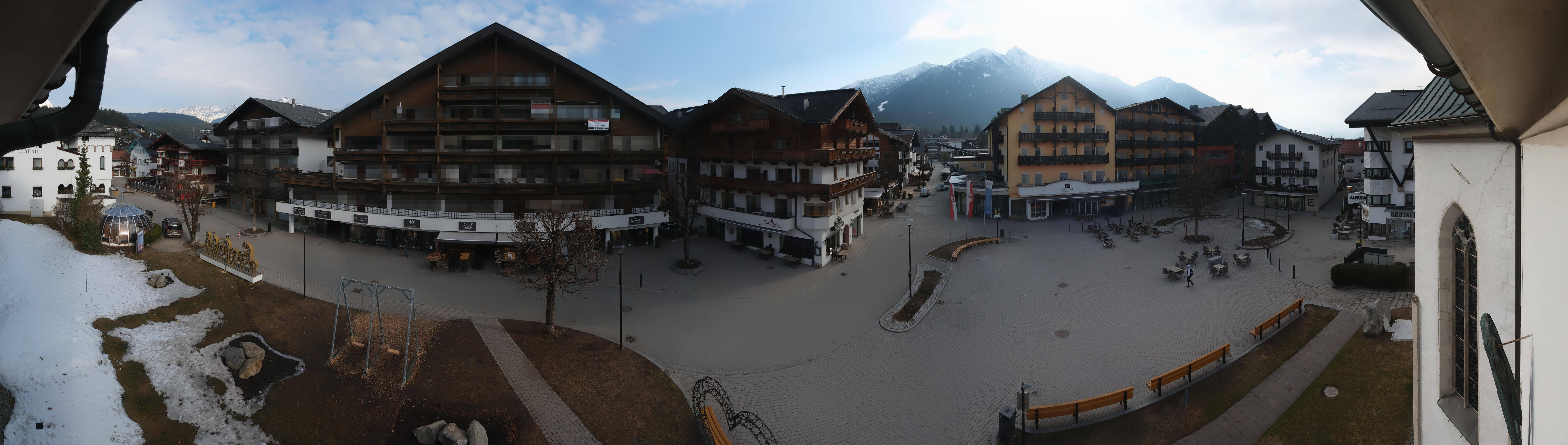 Archiv Foto Webcam Dorfplatz, Seefeld in Tirol