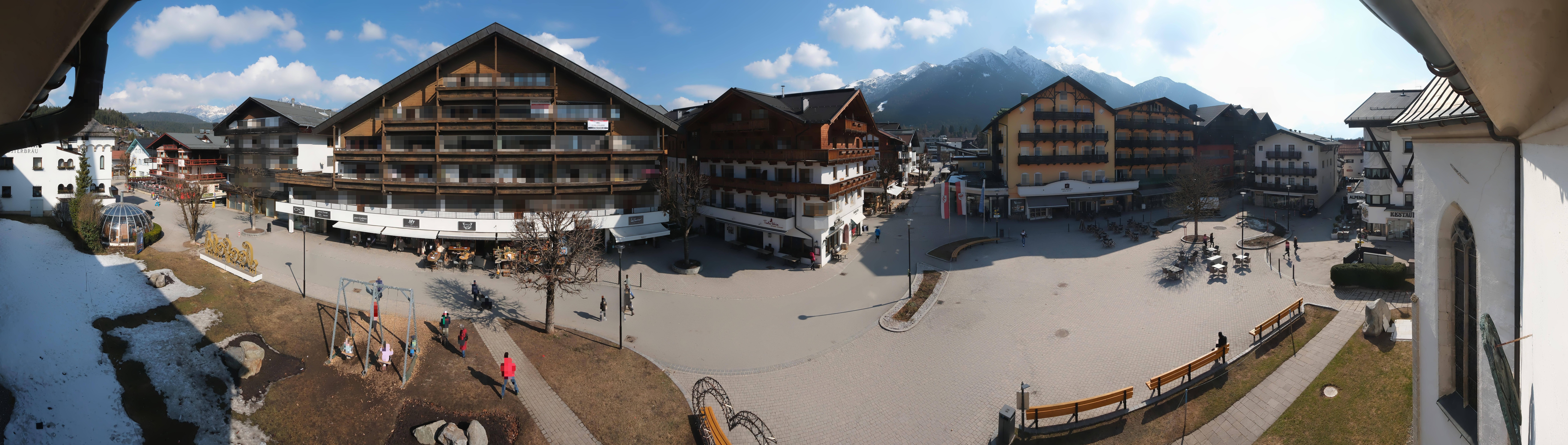 Archiv Foto Webcam Dorfplatz, Seefeld in Tirol