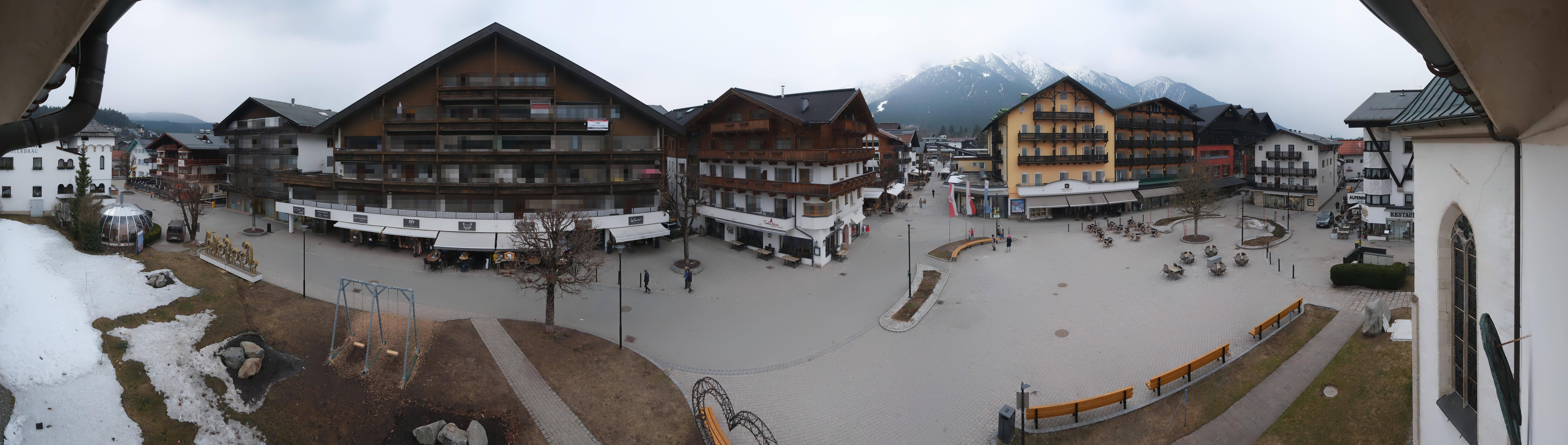 Archiv Foto Webcam Dorfplatz, Seefeld in Tirol