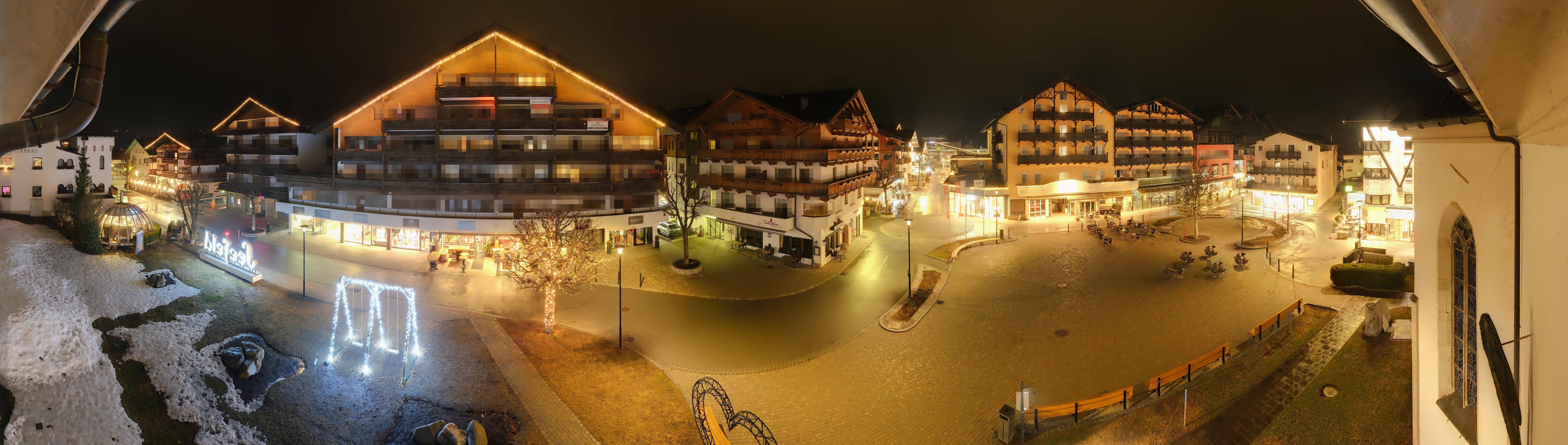 Archiv Foto Webcam Dorfplatz, Seefeld in Tirol