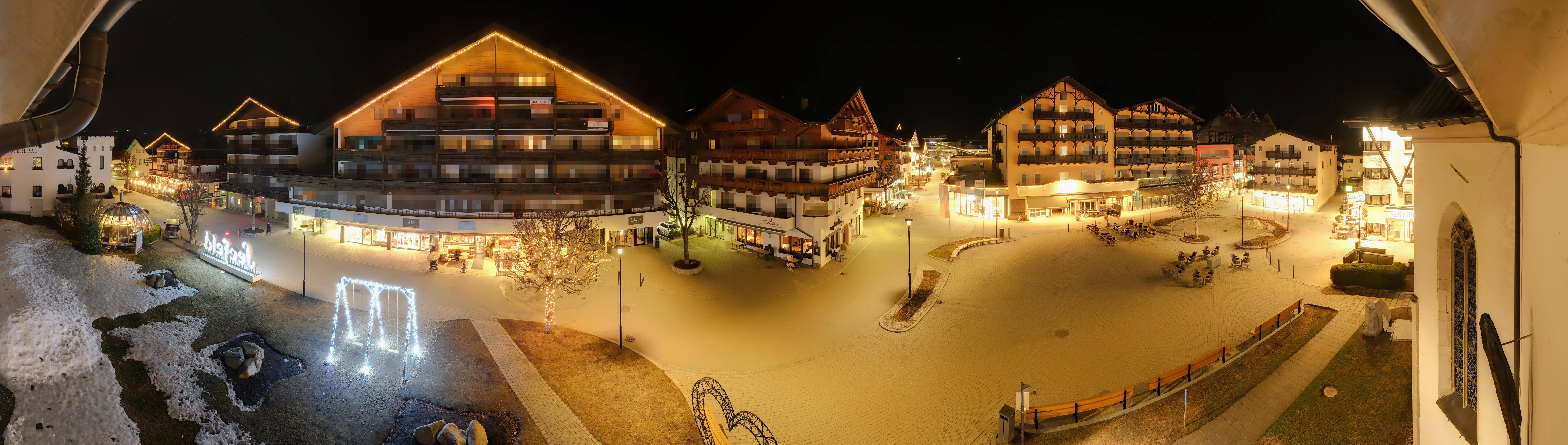 Archiv Foto Webcam Dorfplatz, Seefeld in Tirol