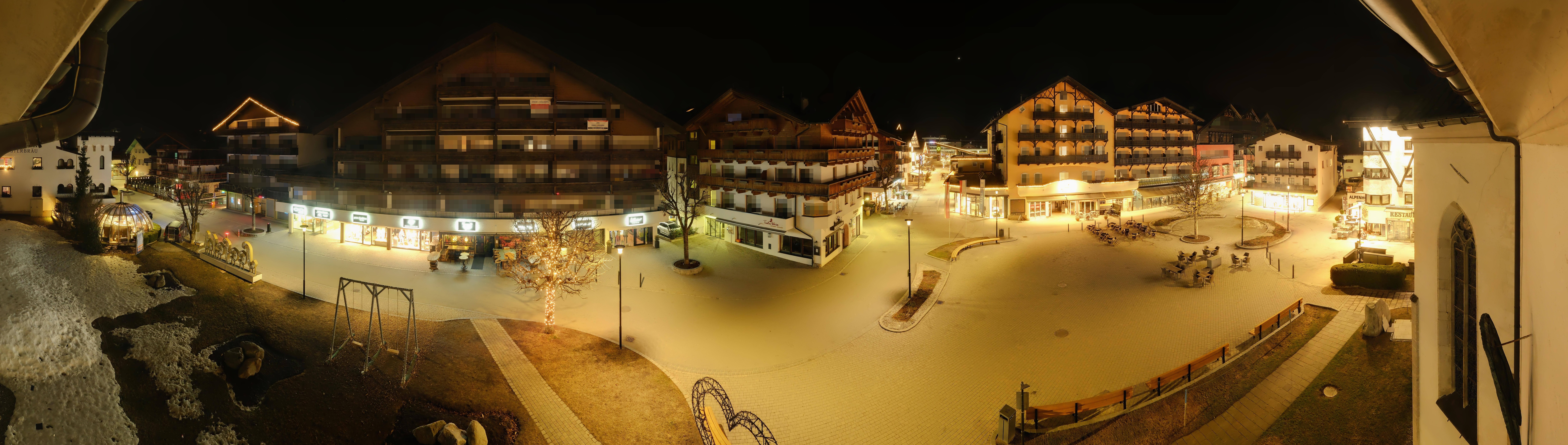 Archiv Foto Webcam Dorfplatz, Seefeld in Tirol