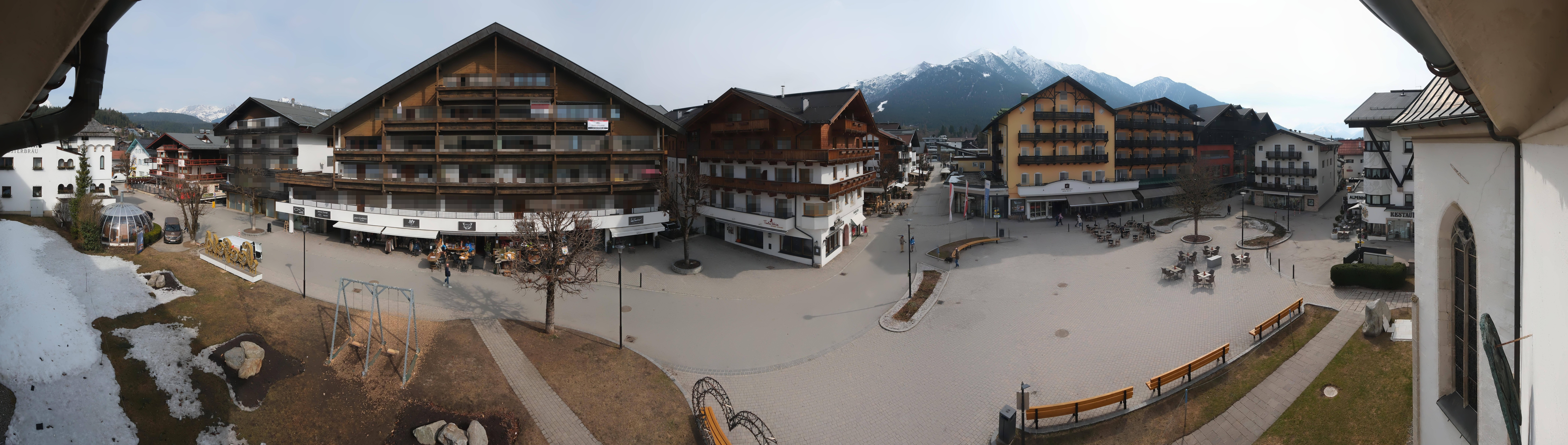 Archiv Foto Webcam Dorfplatz, Seefeld in Tirol