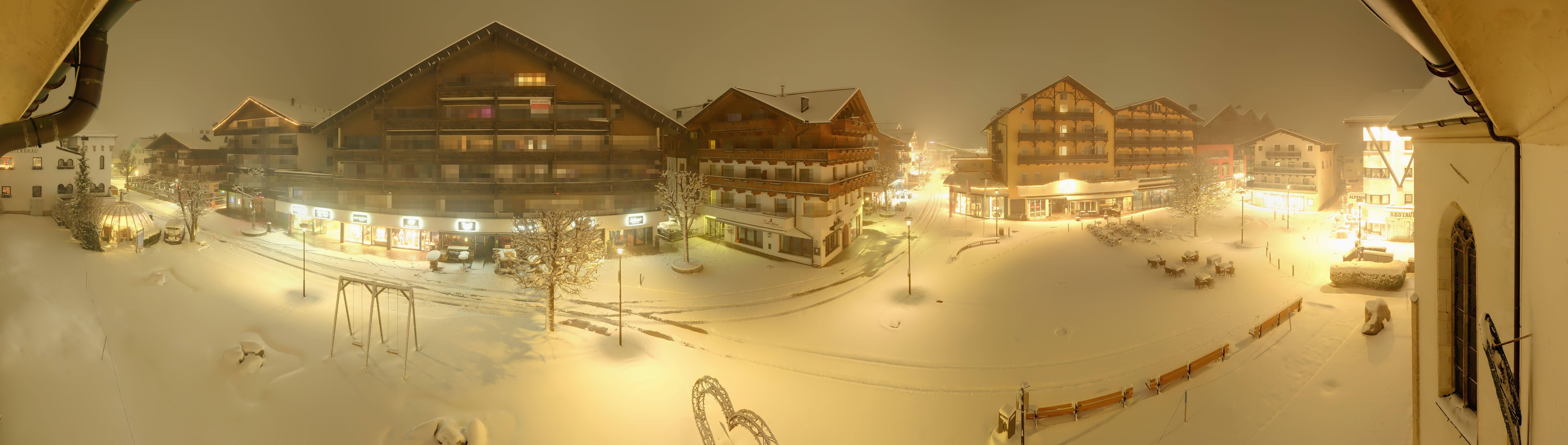 Archiv Foto Webcam Dorfplatz, Seefeld in Tirol