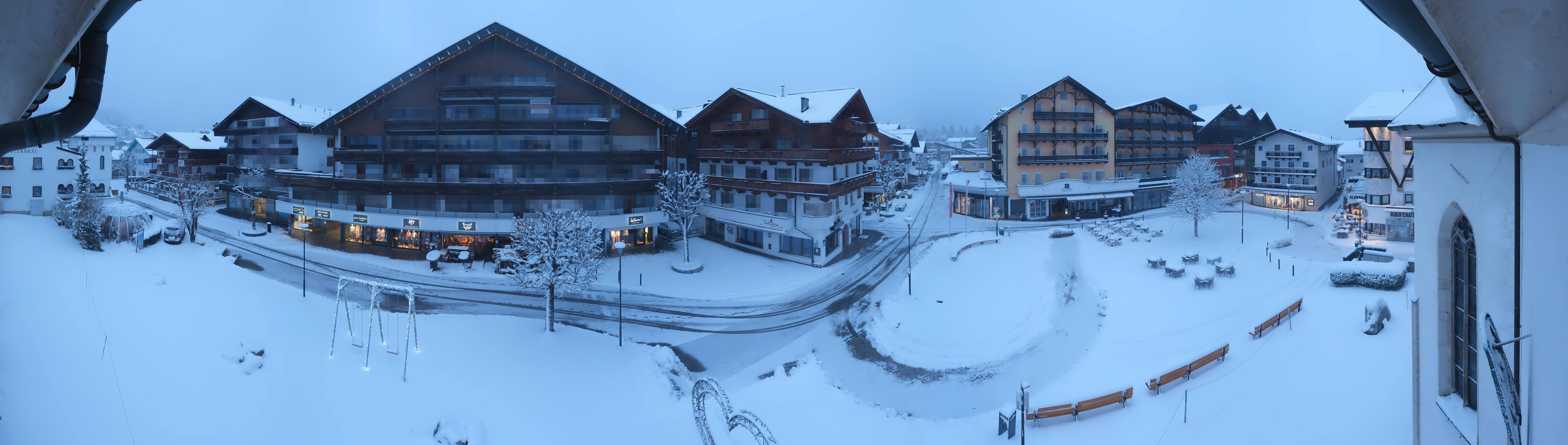 Archiv Foto Webcam Dorfplatz, Seefeld in Tirol