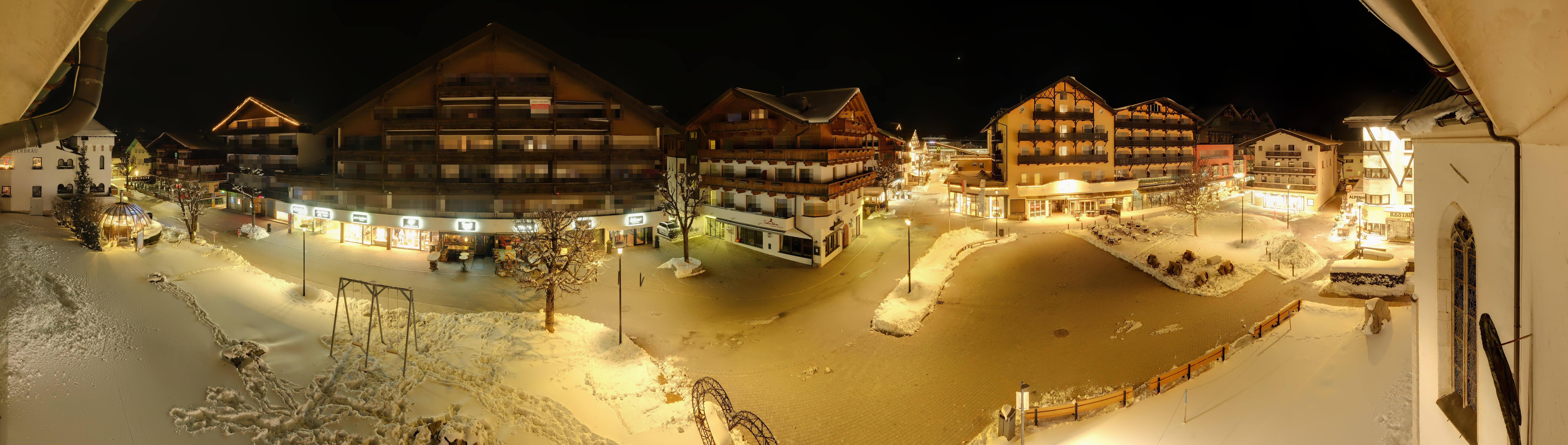 Archiv Foto Webcam Dorfplatz, Seefeld in Tirol