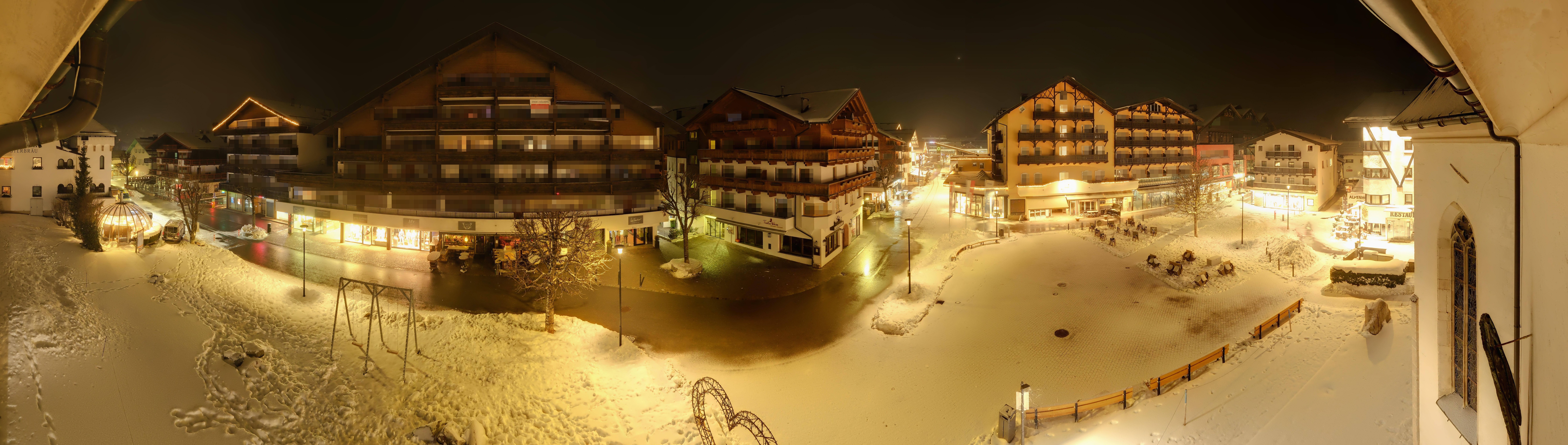 Archiv Foto Webcam Dorfplatz, Seefeld in Tirol