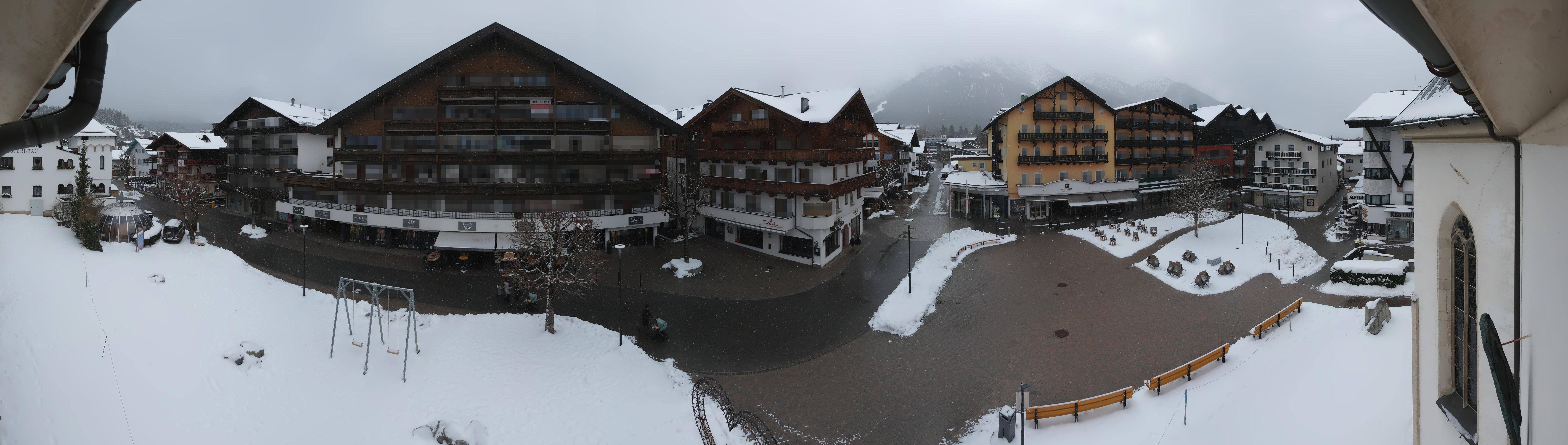 Archiv Foto Webcam Dorfplatz, Seefeld in Tirol