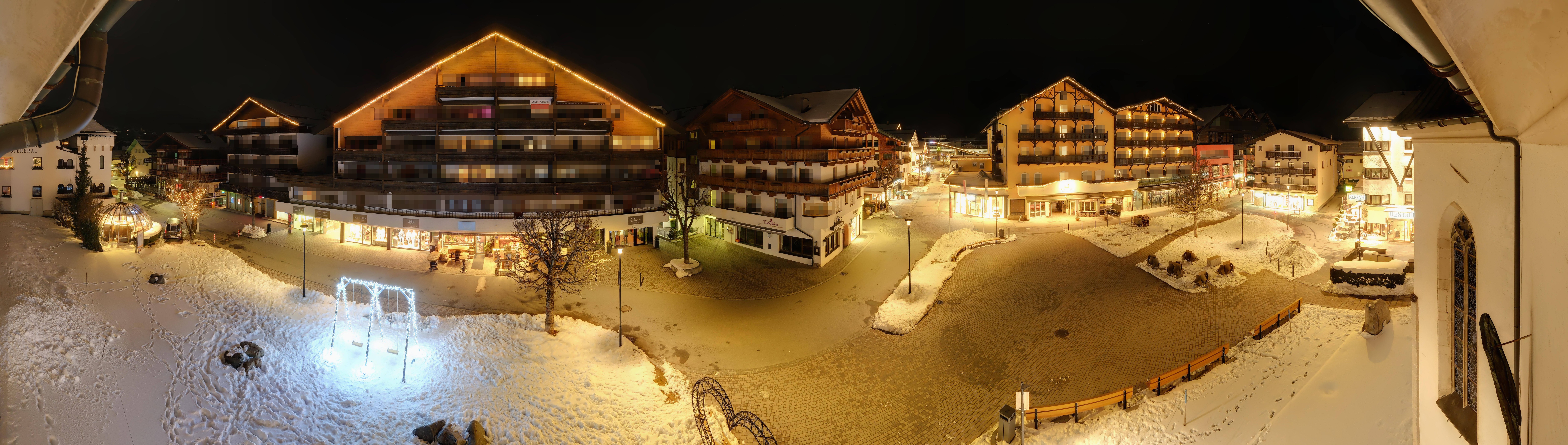 Archiv Foto Webcam Dorfplatz, Seefeld in Tirol