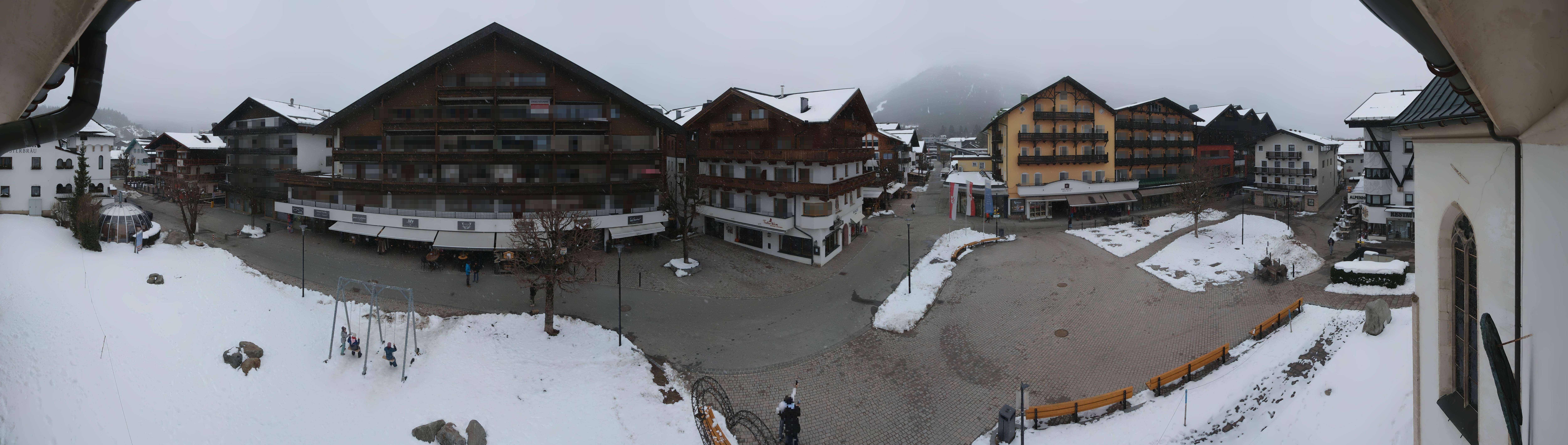 Archiv Foto Webcam Dorfplatz, Seefeld in Tirol