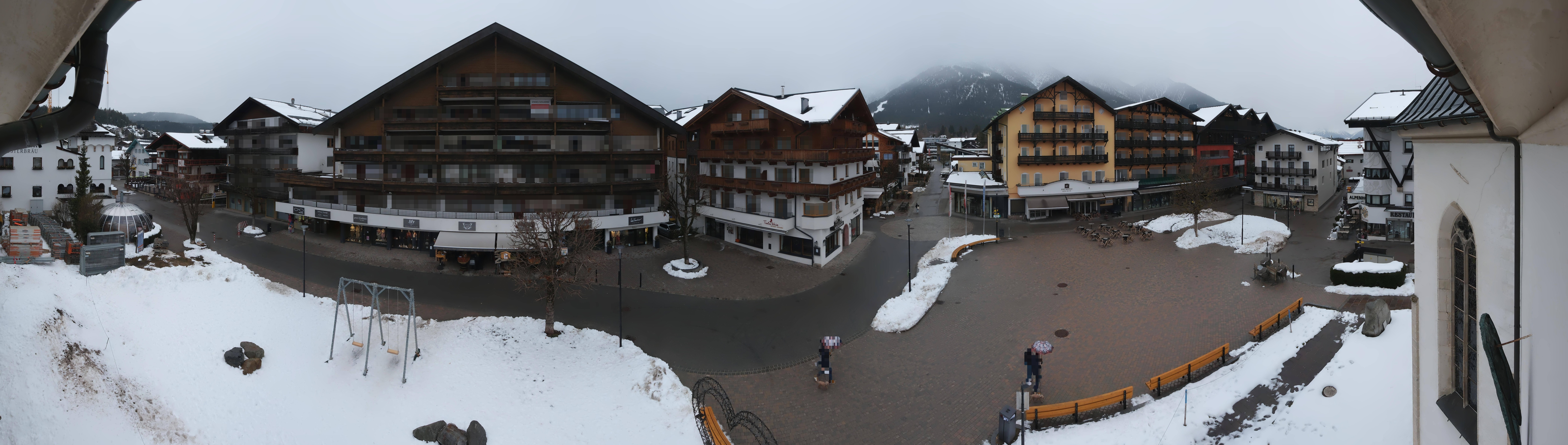 Archiv Foto Webcam Dorfplatz, Seefeld in Tirol