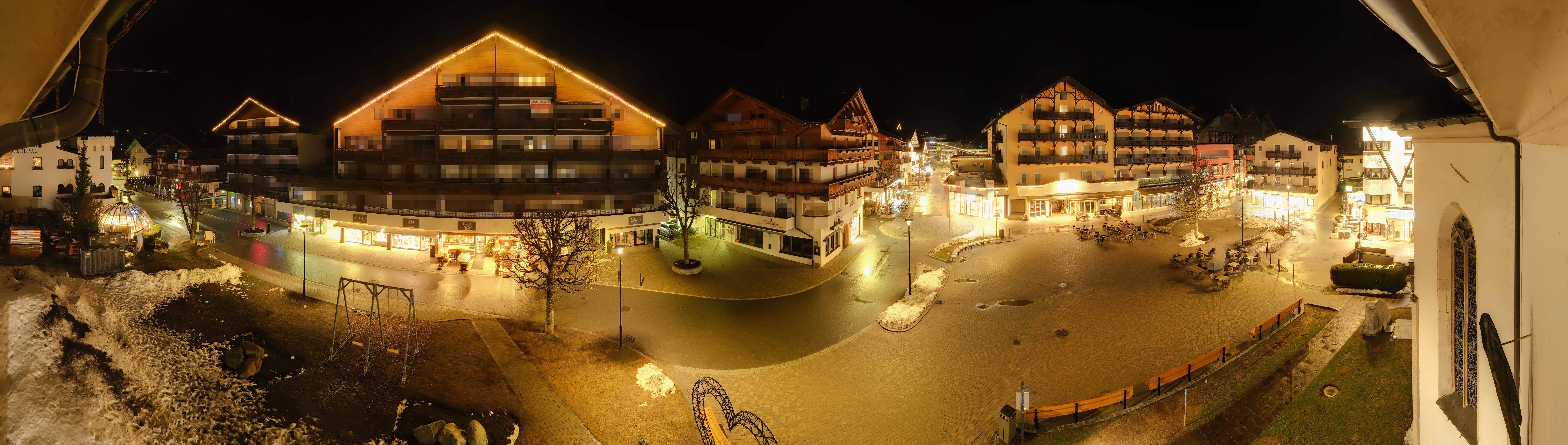 Archiv Foto Webcam Dorfplatz, Seefeld in Tirol