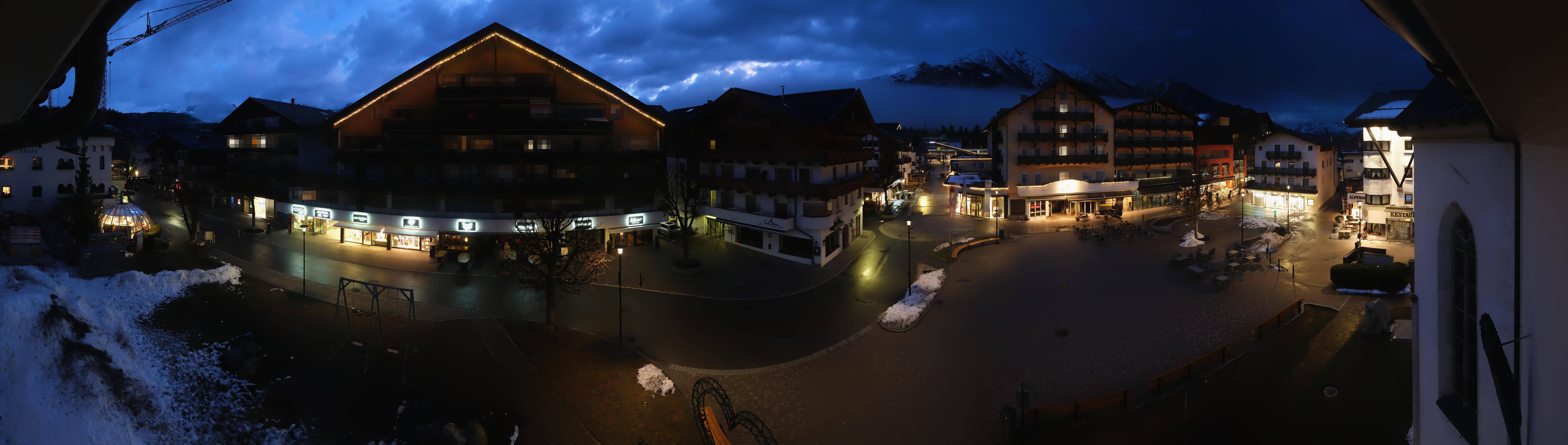 Archiv Foto Webcam Dorfplatz, Seefeld in Tirol